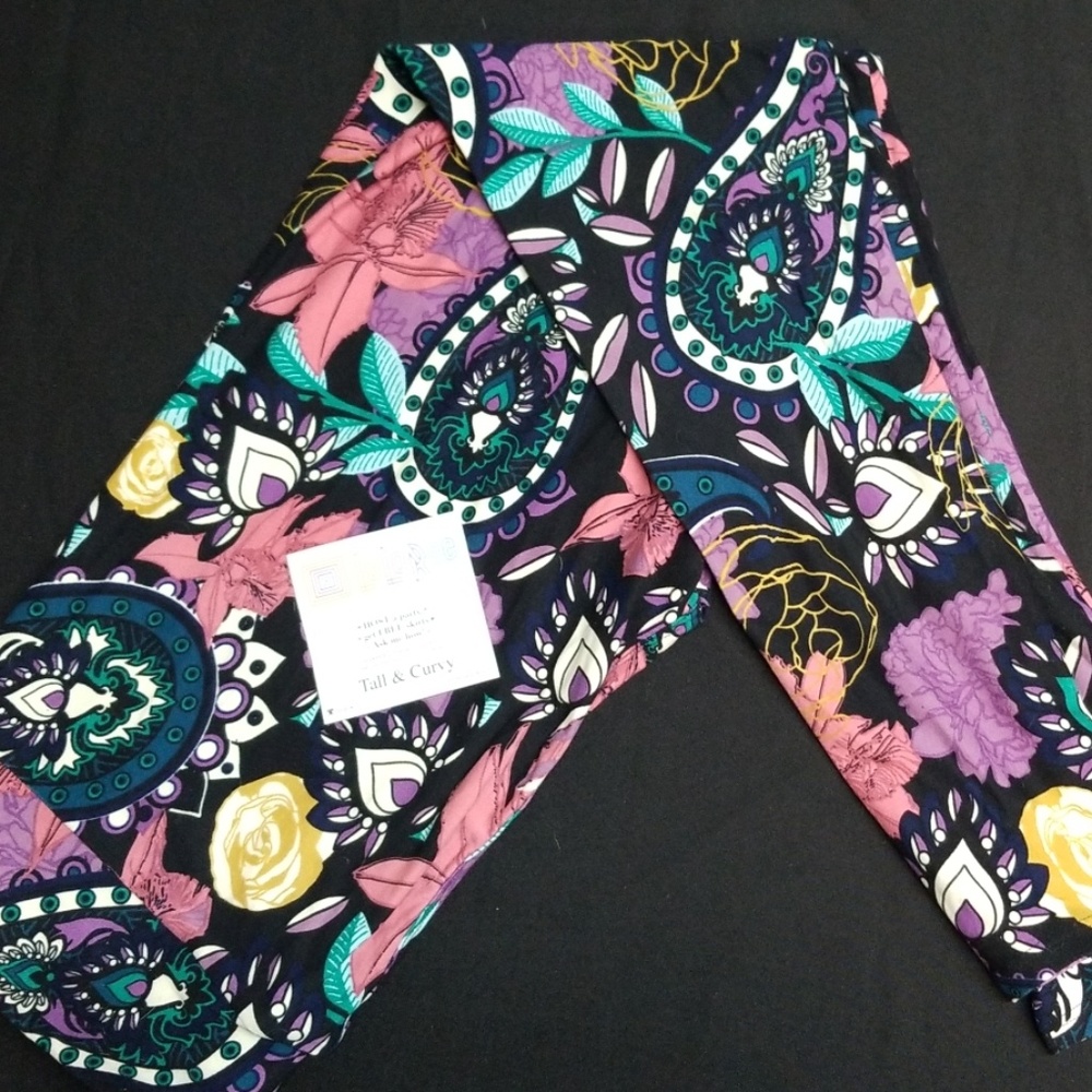 Floral Paisley Lularoe TC leggings NWT